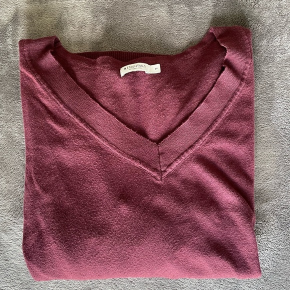 🛍️ 2/$20 Reitmans Long sleeve sweater - Picture 2 of 3